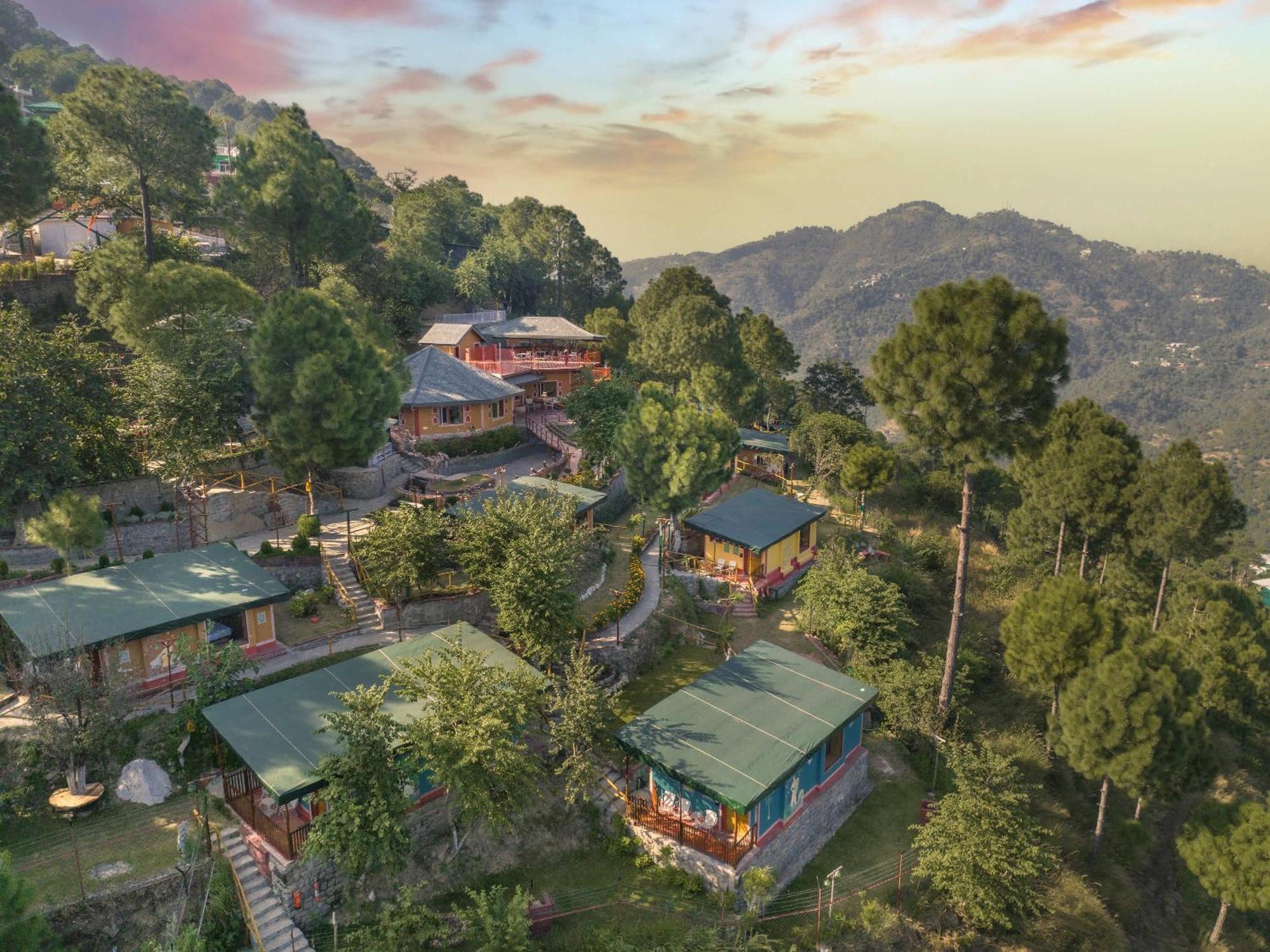 A Kasauli Ggaon By Echor Hotel Kültér fotó