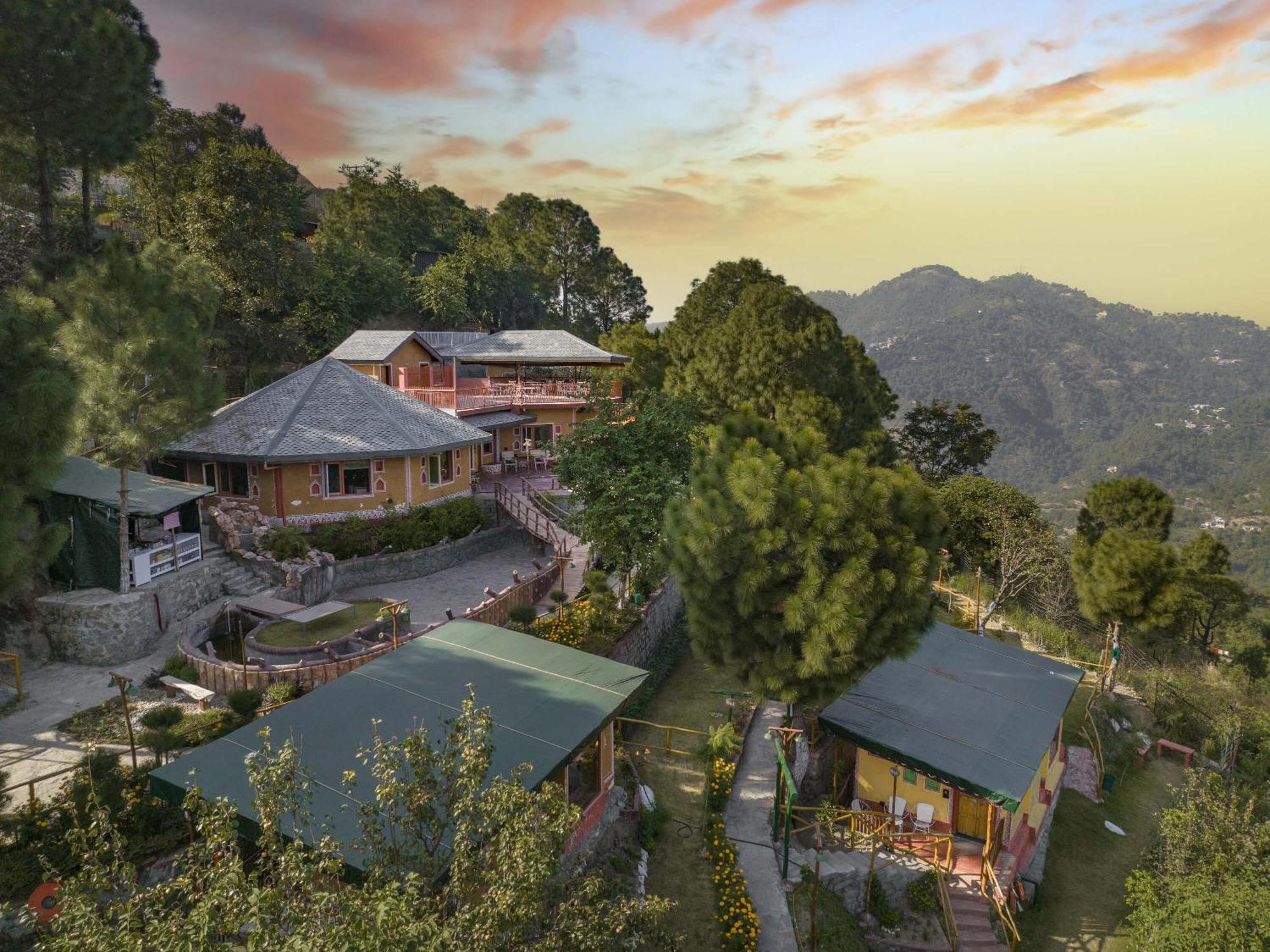 A Kasauli Ggaon By Echor Hotel Kültér fotó