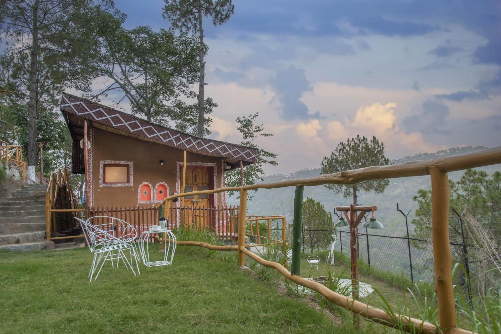 A Kasauli Ggaon By Echor Hotel Kültér fotó