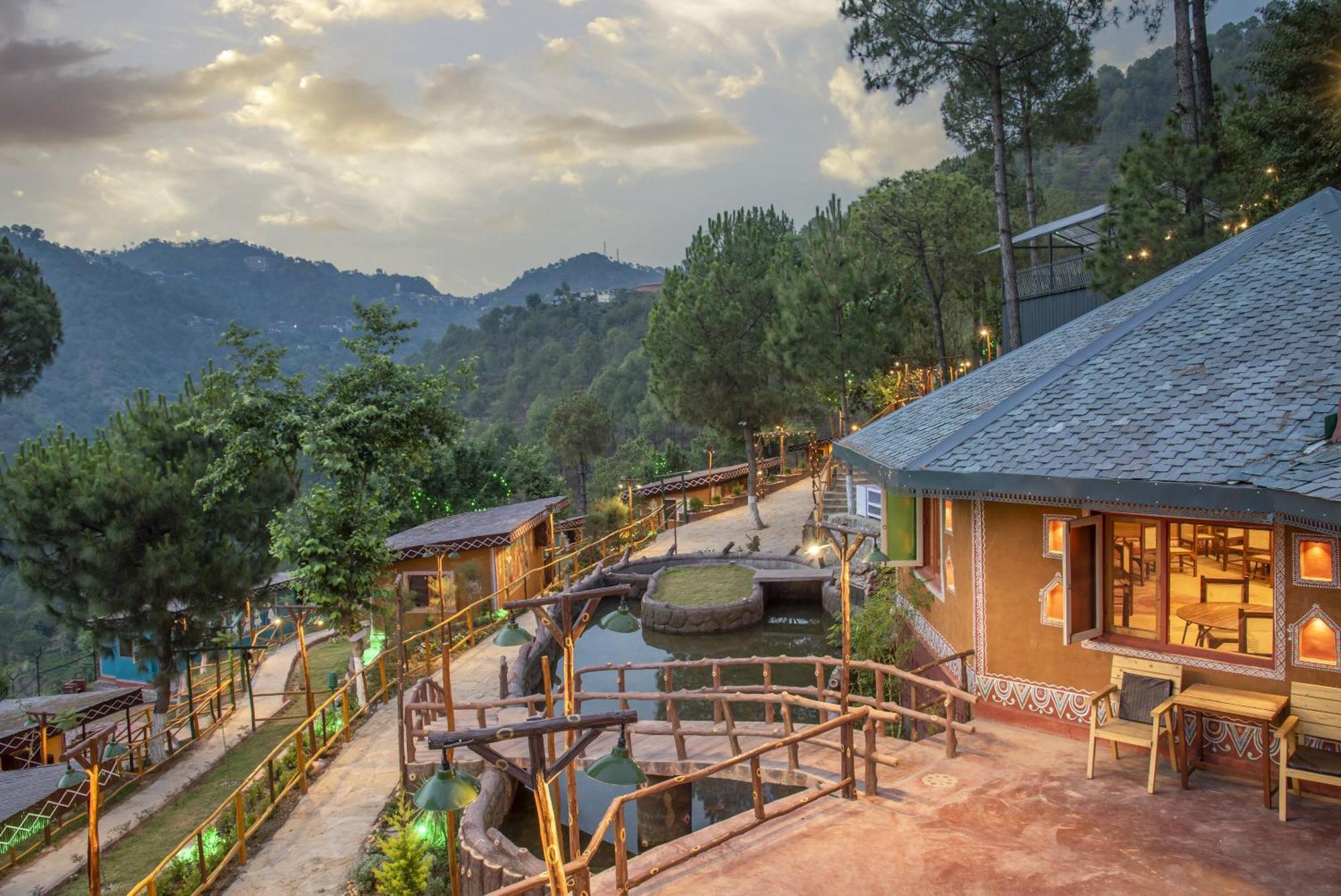 A Kasauli Ggaon By Echor Hotel Kültér fotó