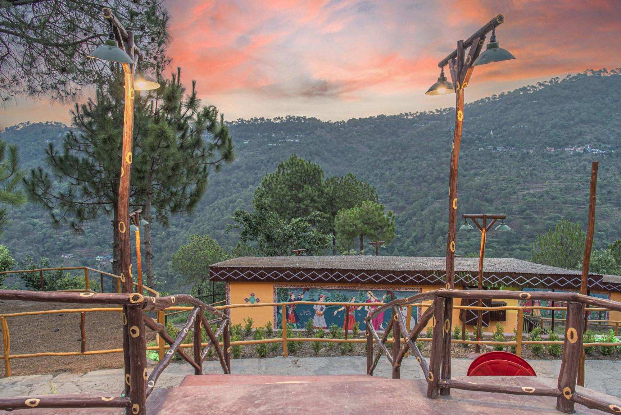 A Kasauli Ggaon By Echor Hotel Kültér fotó