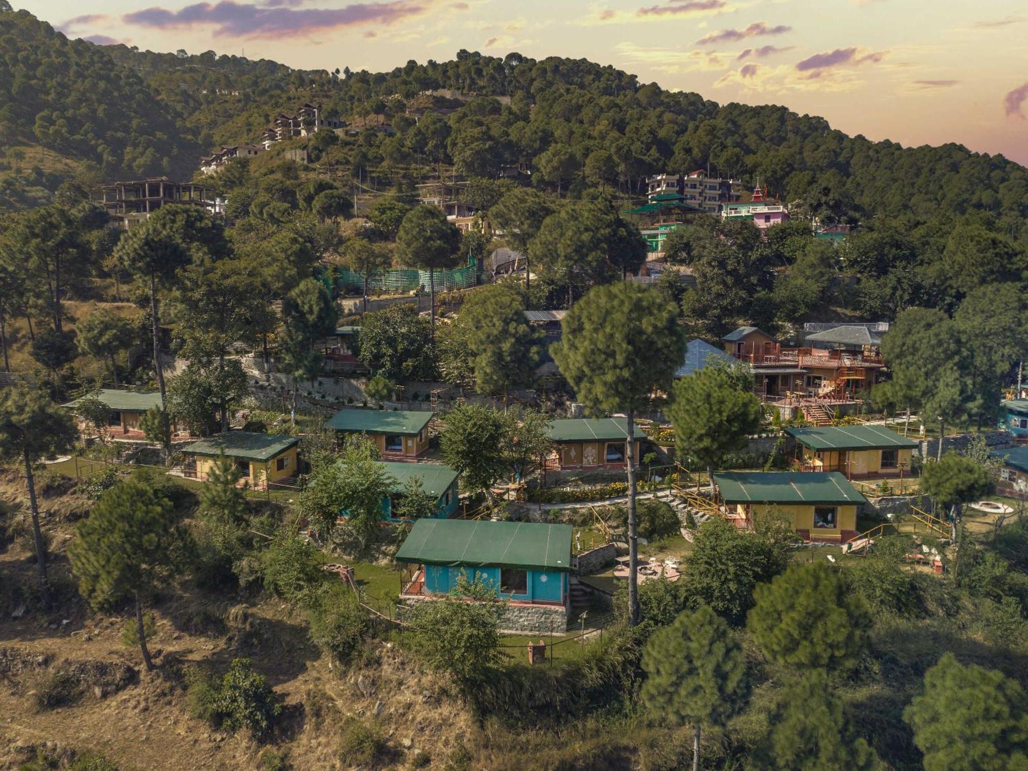 A Kasauli Ggaon By Echor Hotel Kültér fotó