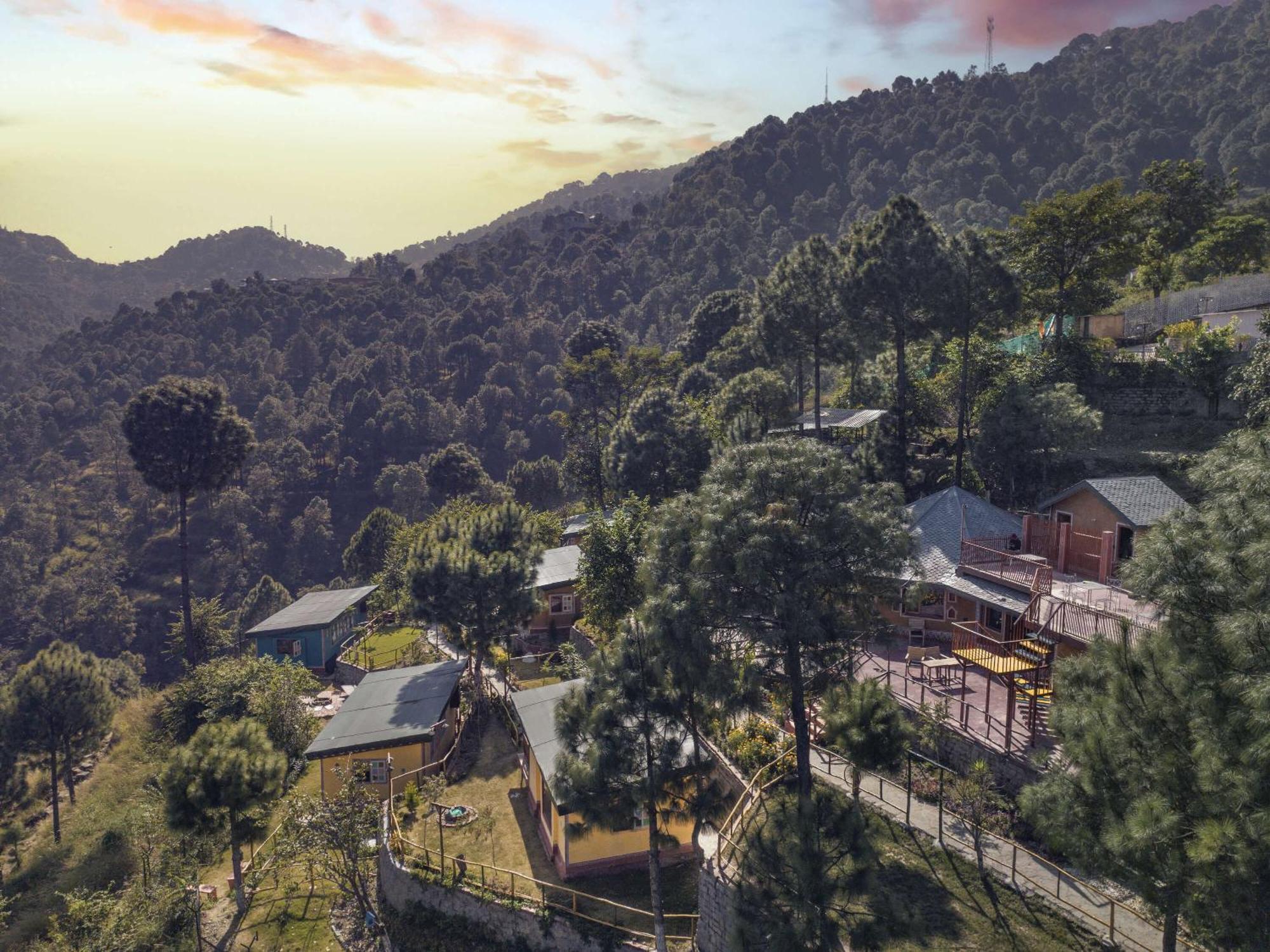 A Kasauli Ggaon By Echor Hotel Kültér fotó