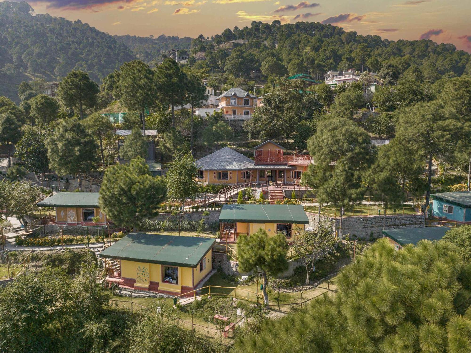 A Kasauli Ggaon By Echor Hotel Kültér fotó