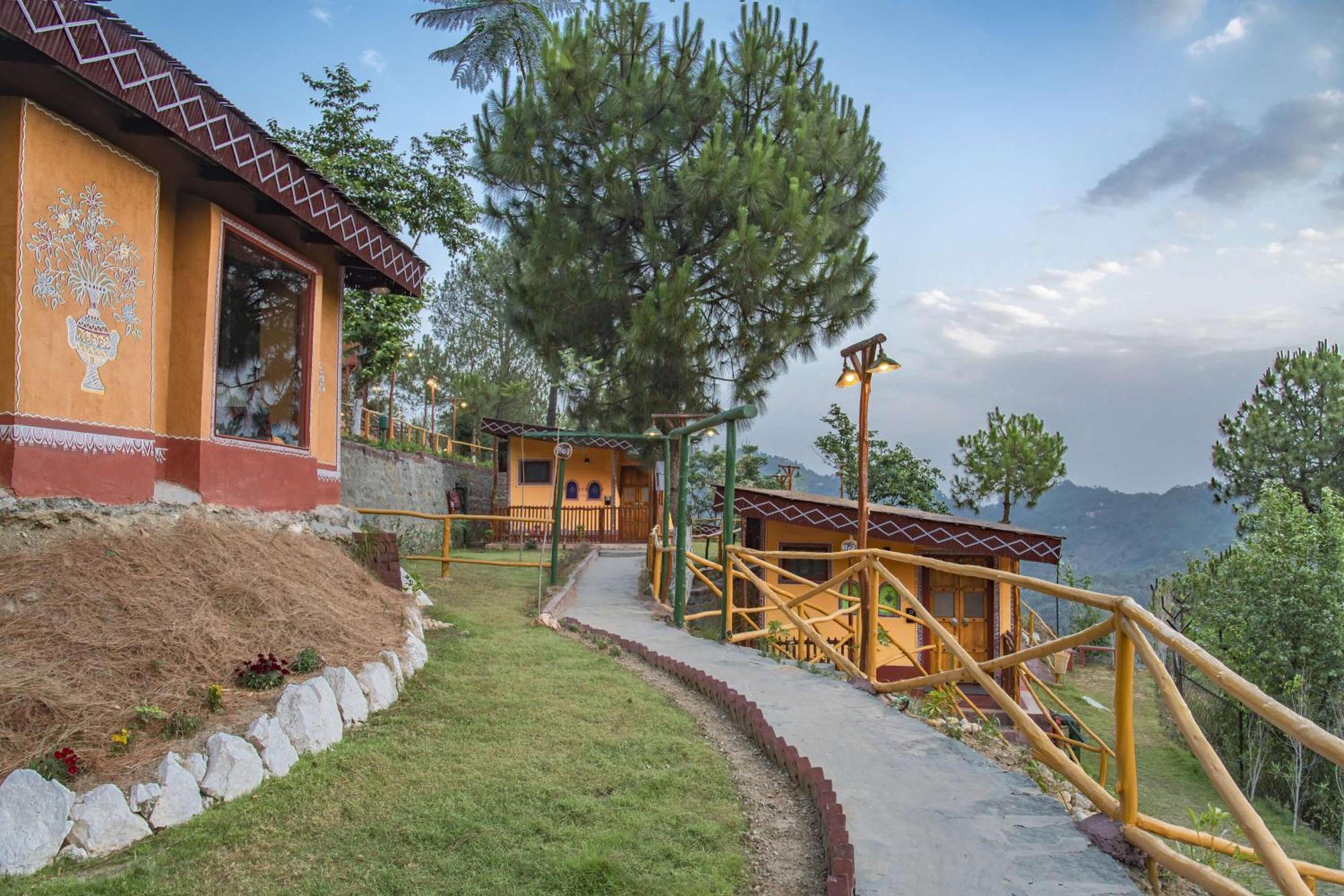 A Kasauli Ggaon By Echor Hotel Kültér fotó